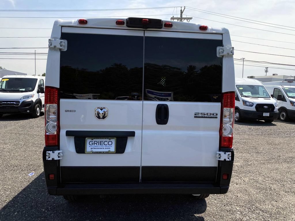 Used 2025 RAM ProMaster 2500 w/ U-Haul Equipment Group FWD image 4