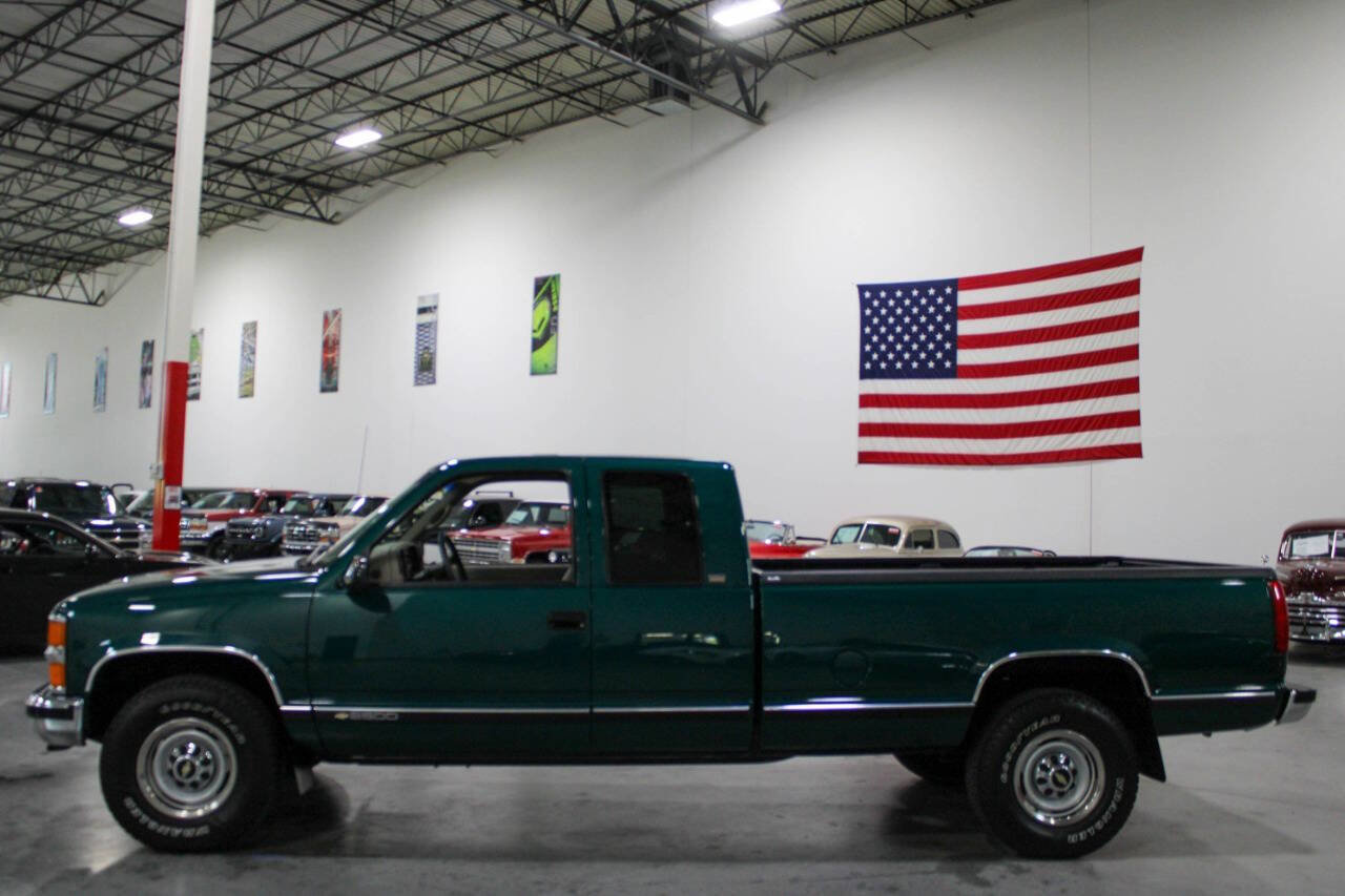 Used 1996 Chevrolet Silverado 2500 C2500 Cheyenne 2dr Extended Ca image 3