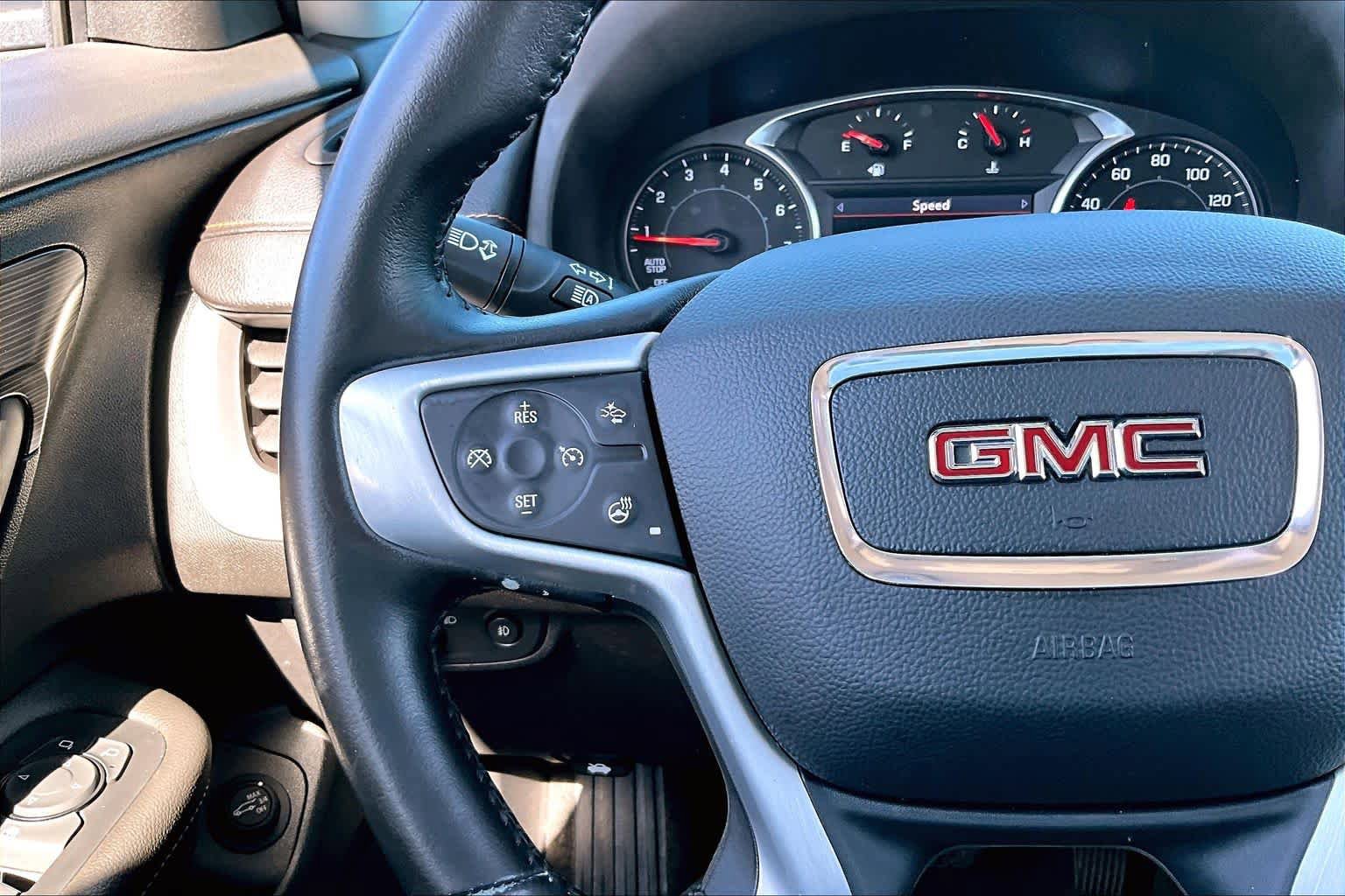 Used 2020 GMC Terrain SLT w/ Preferred Package AWD/4WD image 24