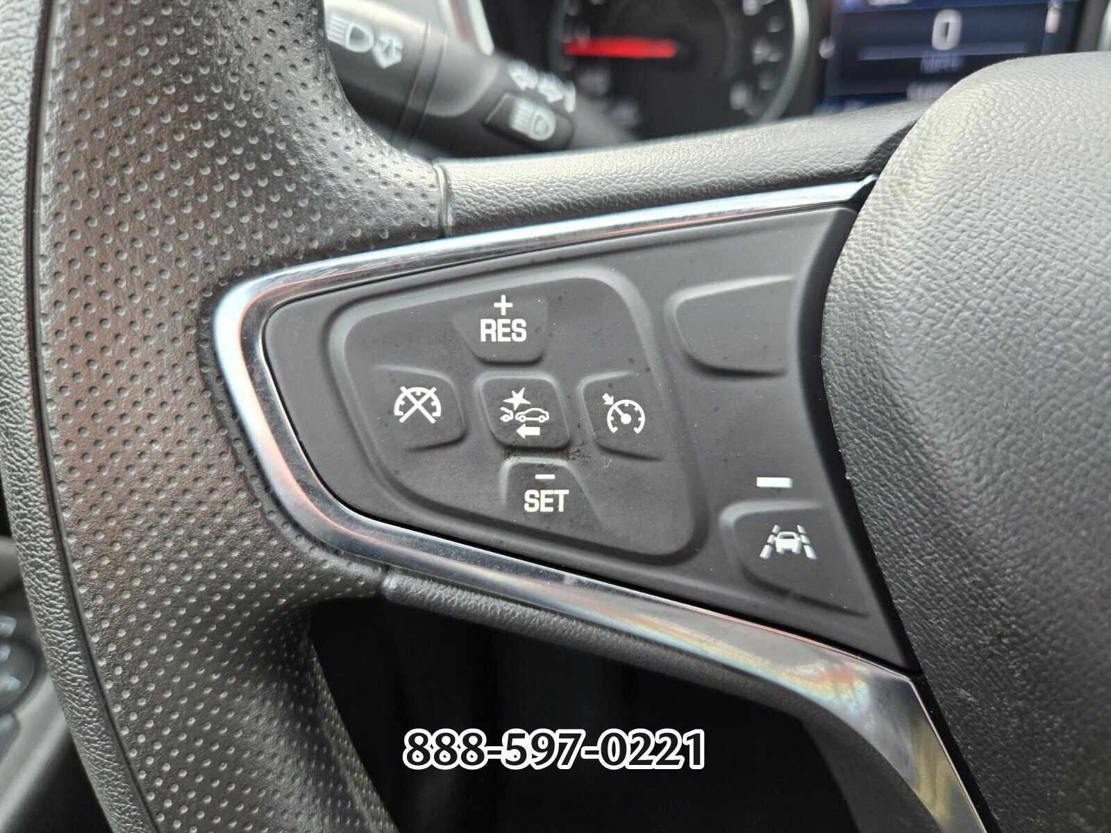 Used 2023 Chevrolet Equinox LT image 28