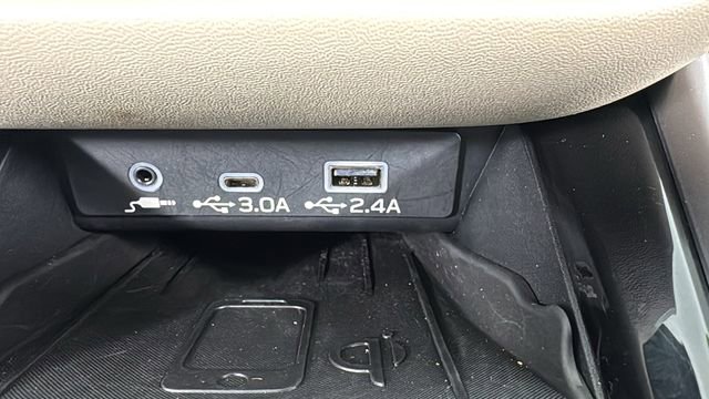 Certified 2023 Subaru Outback Limited image 32