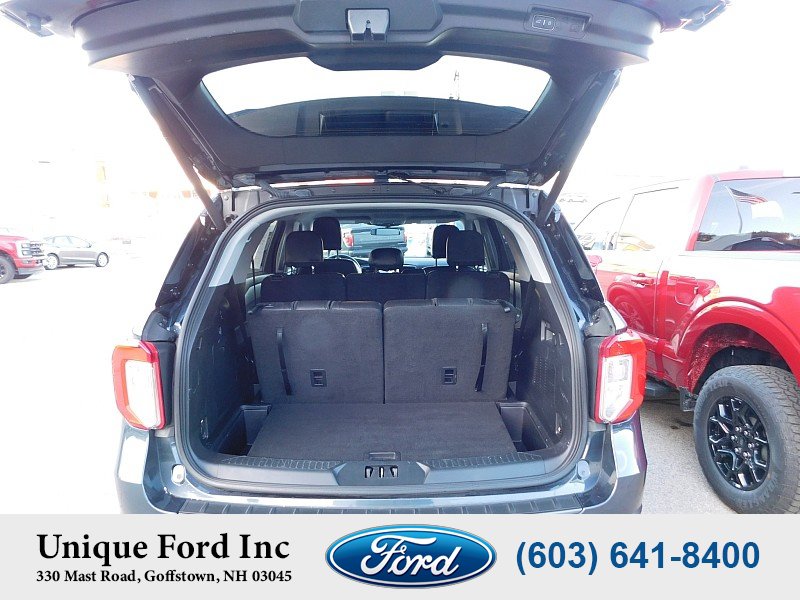 Used 2022 Ford Explorer XLT w/ Equipment Group 202A AWD/4WD image 9