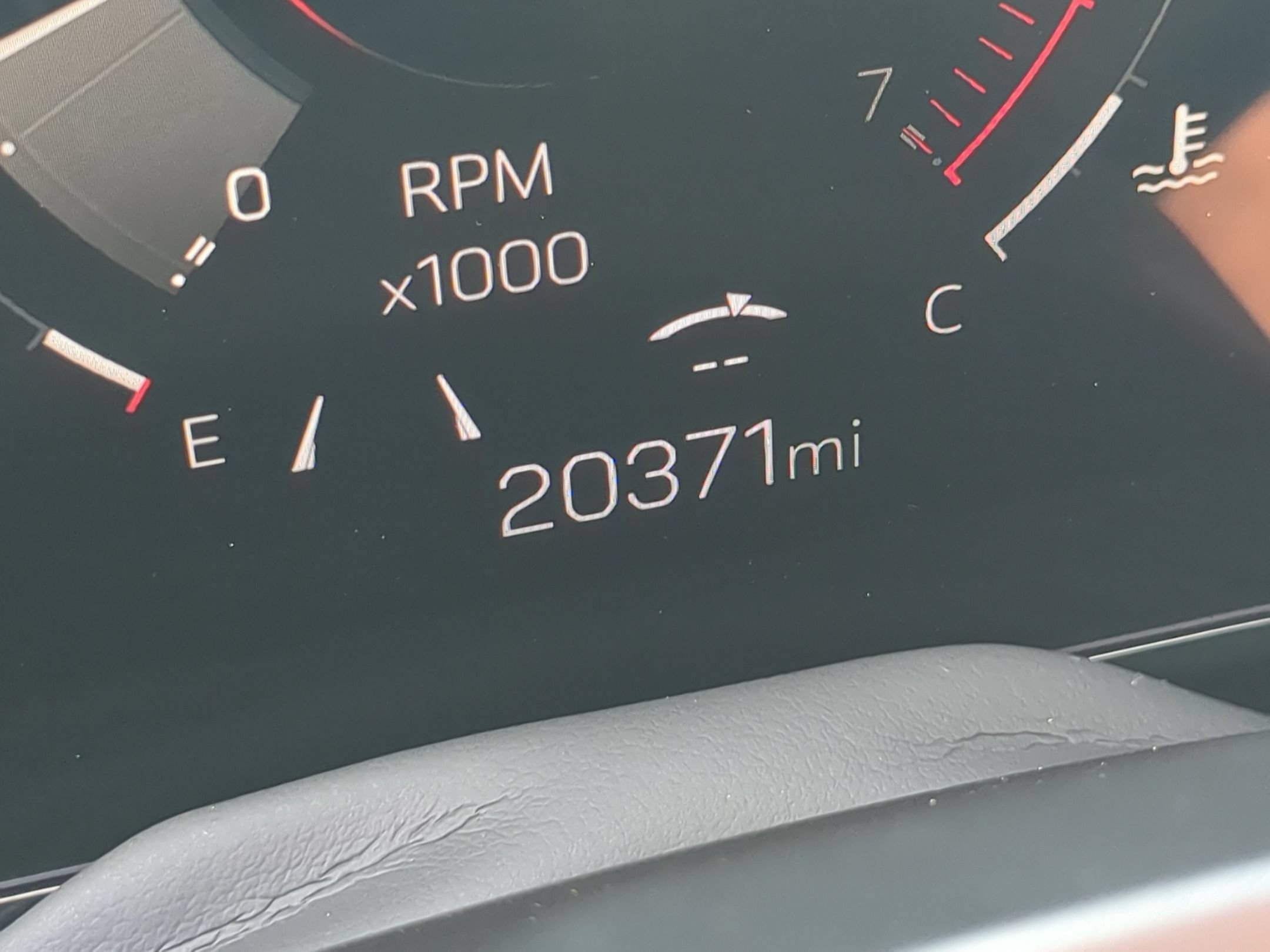 Certified 2025 GMC Yukon XL Denali Ultimate AWD/4WD image 11