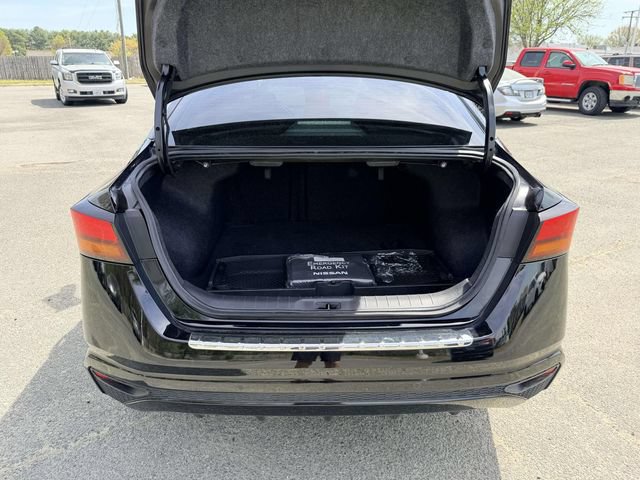 Used 2022 Nissan Altima 2.5 SV FWD image 12