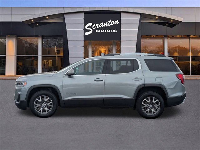 Used 2023 GMC Acadia SLE w/ Driver Convenience Package image 2