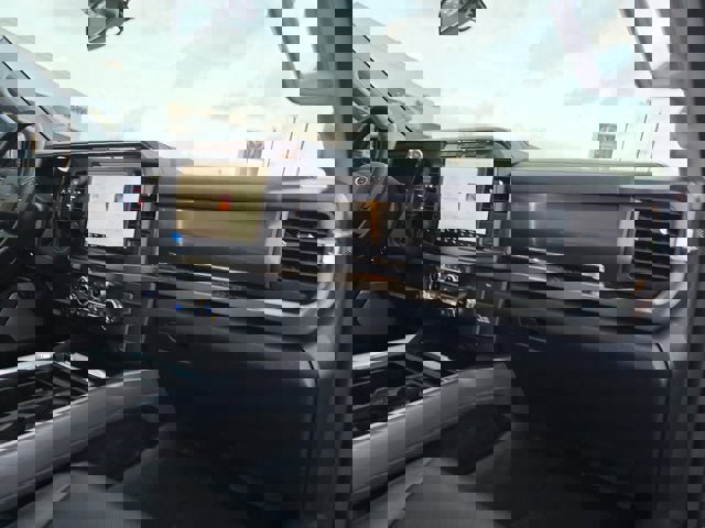 Used 2024 Ford F250 Lariat w/ Lariat Ultimate Package image 16