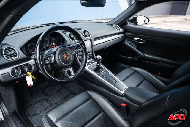 Used 2018 Porsche 718 Cayman RWD image 2