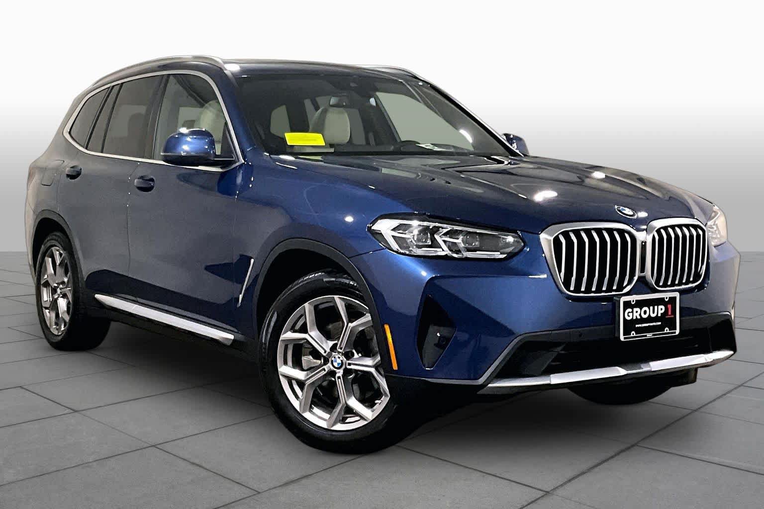Used 2022 BMW X3 xDrive30i w/ Premium Package 2 AWD/4WD image 2