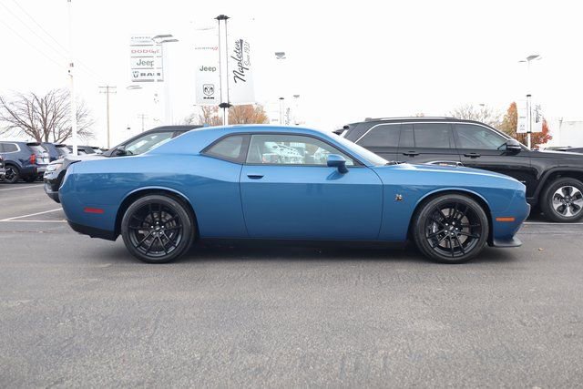 Used 2021 Dodge Challenger R/T Scat Pack w/ Shaker Package image 3