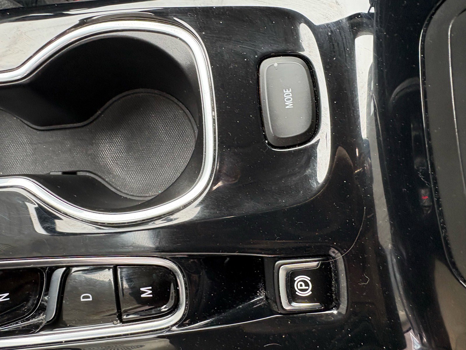 Used 2022 Buick Envision Essence w/ Sport Touring Package image 22