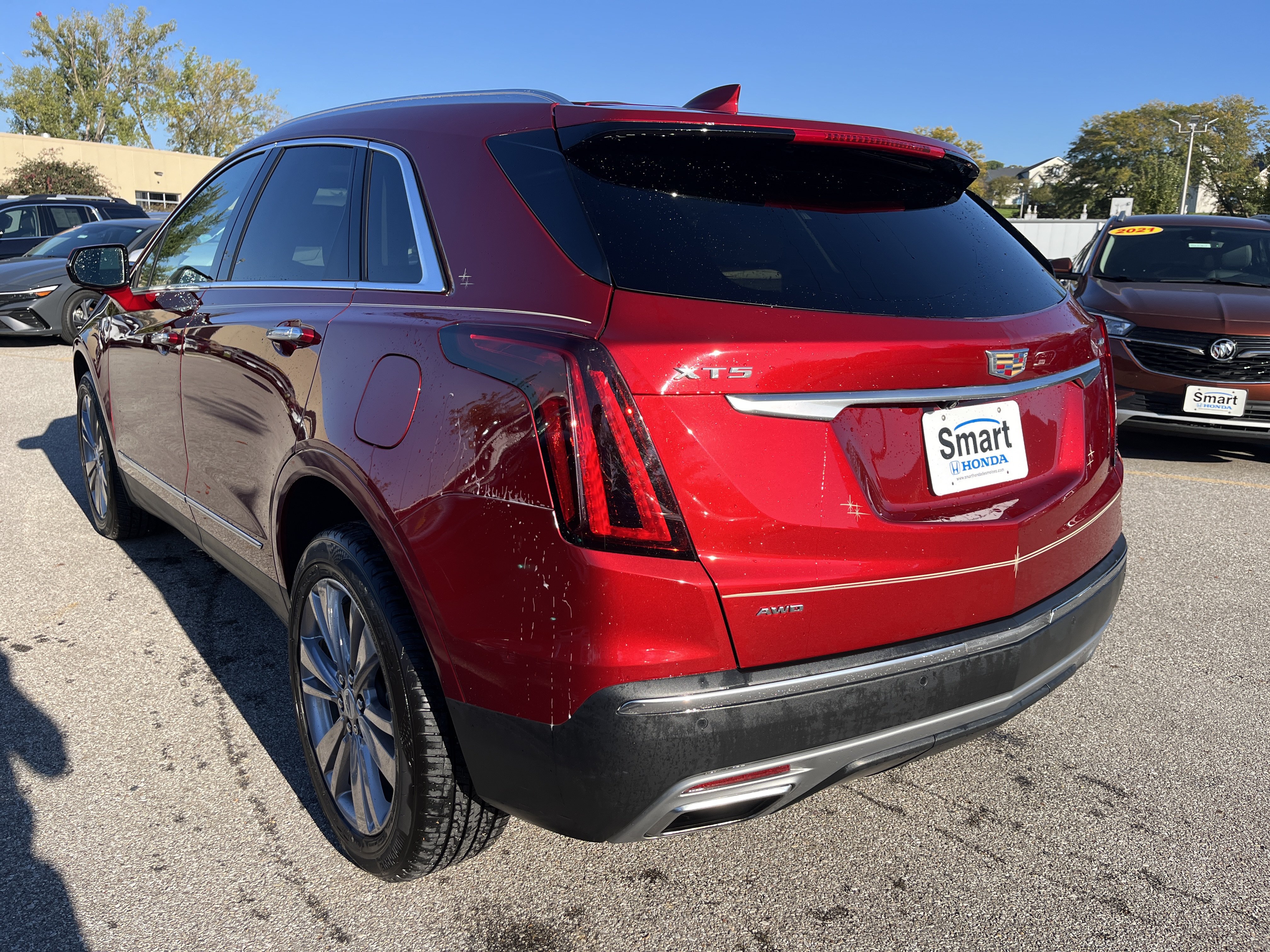 Used 2024 Cadillac XT5 Premium Luxury w/ LPO, Floor Liner Package AWD/4WD image 6