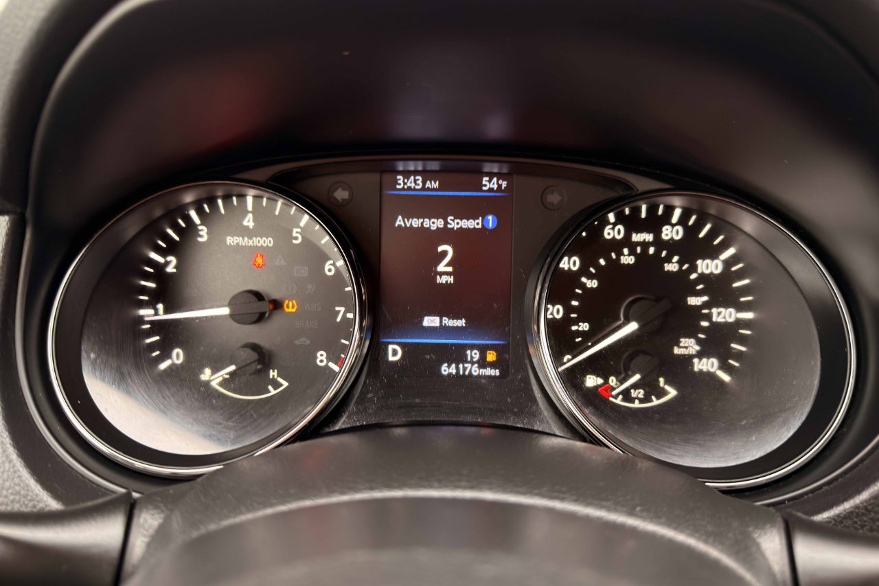 Used 2021 Nissan Rogue Sport S image 21