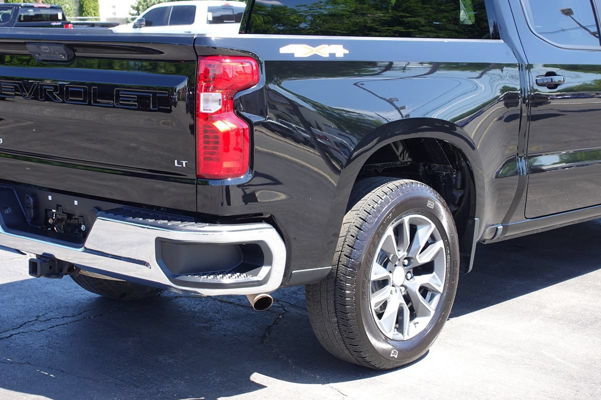 Used 2024 Chevrolet Silverado 1500 LT AWD/4WD image 10