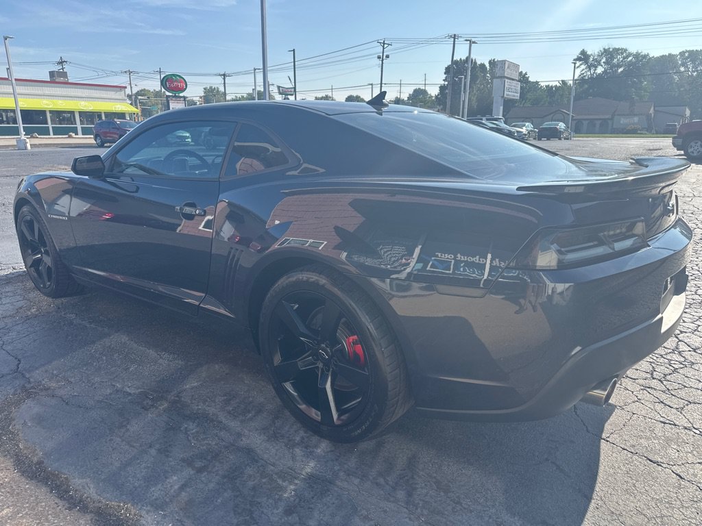 Used 2014 Chevrolet Camaro LS RWD image 3
