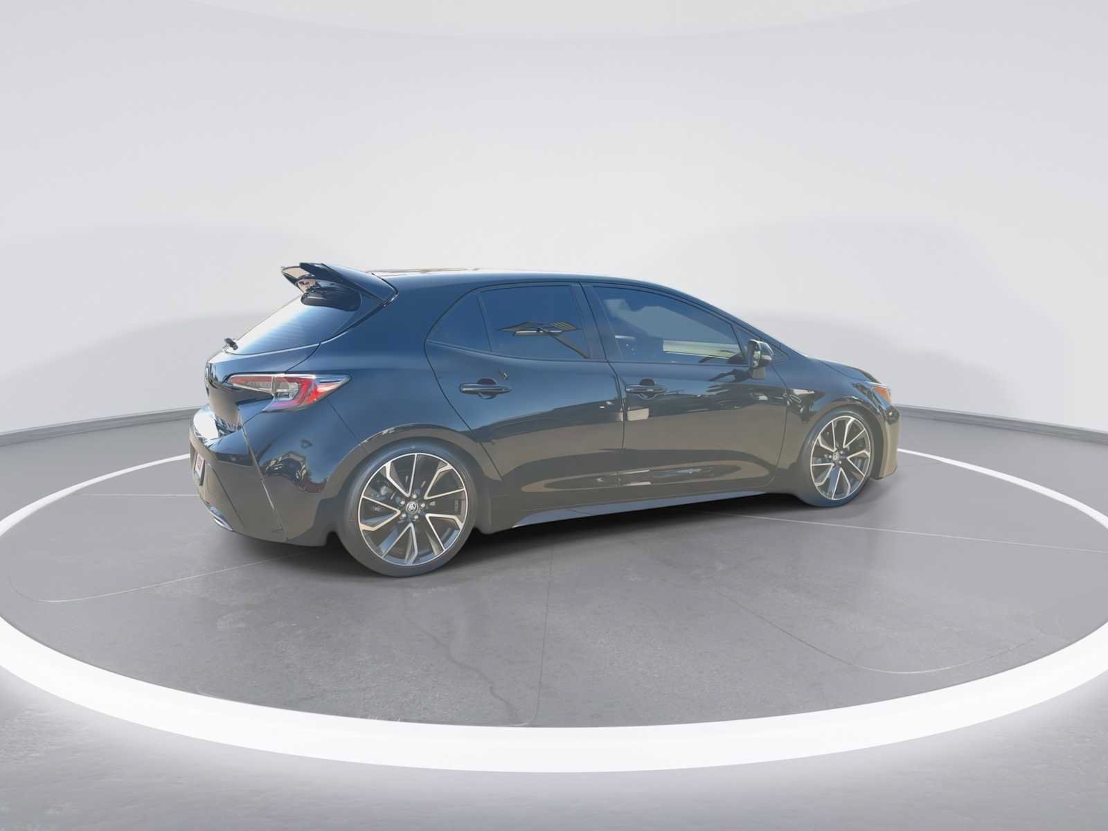 Used 2021 Toyota Corolla XSE FWD image 8