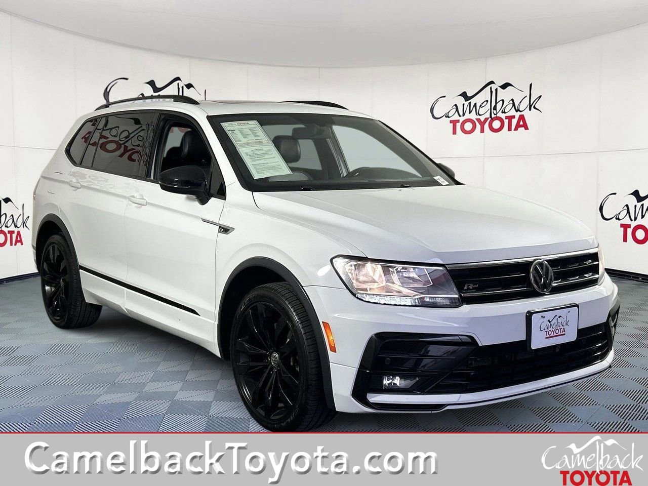 Used 2021 Volkswagen Tiguan SE R-Line image 1