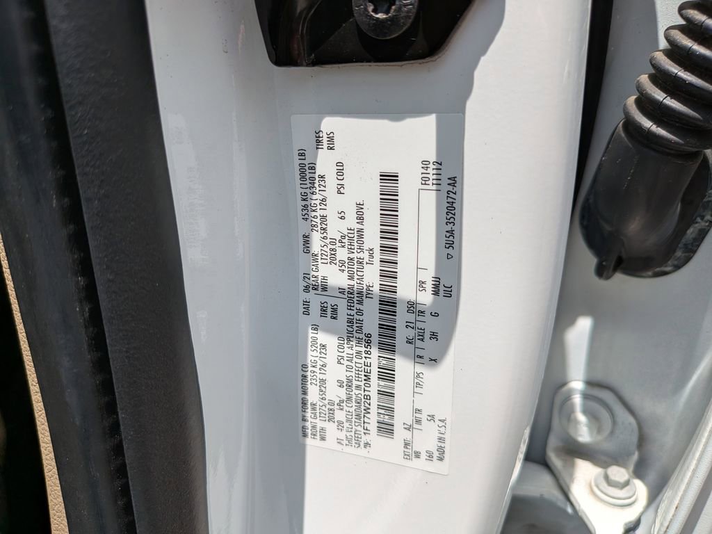 Used 2021 Ford F250 Lariat w/ Lariat Ultimate Package AWD/4WD image 38