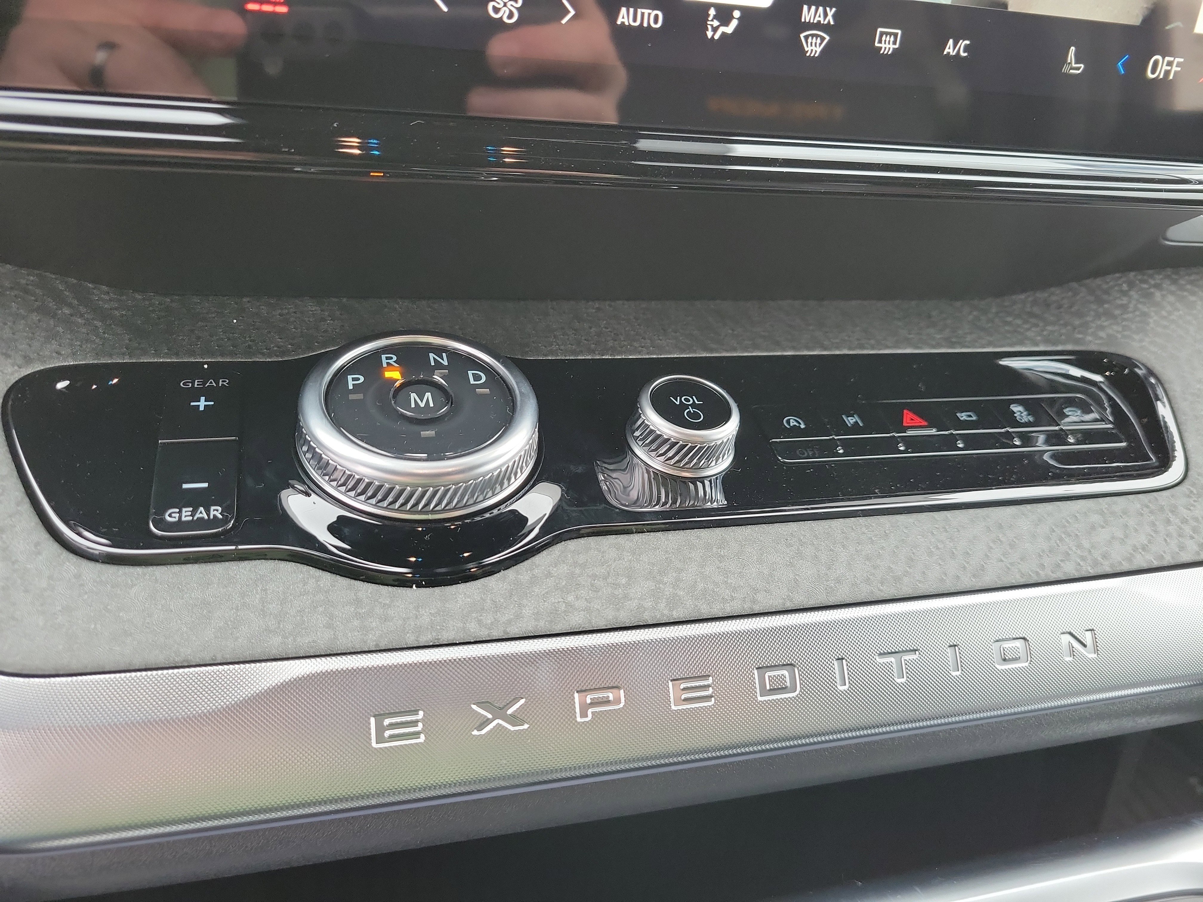 New 2025 Ford Expedition Tremor image 25