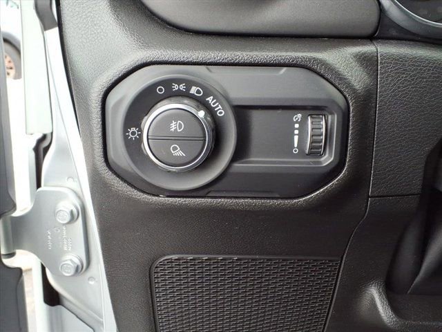 Used 2023 Jeep Gladiator Sport image 20