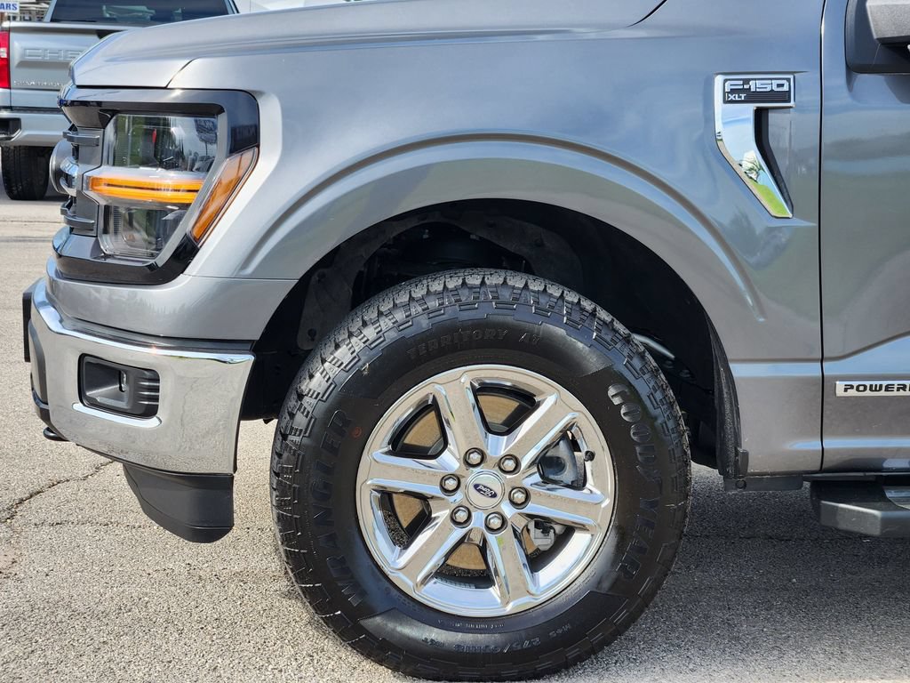 Used 2025 Ford F150 XLT w/ Equipment Group 301A Standard AWD/4WD image 9