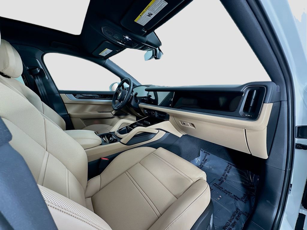 New 2026 Porsche Cayenne Coupe AWD/4WD image 28