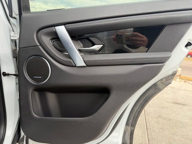 Used 2020 Land Rover Discovery Sport Standard image 26
