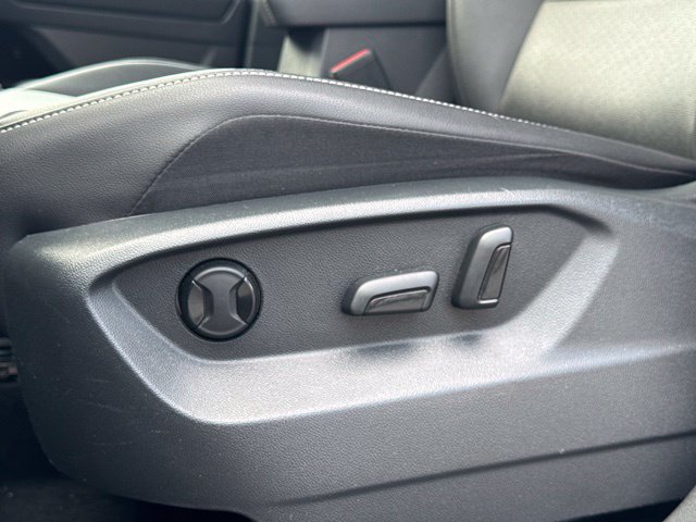 Used 2021 Volkswagen Tiguan SEL AWD/4WD image 29