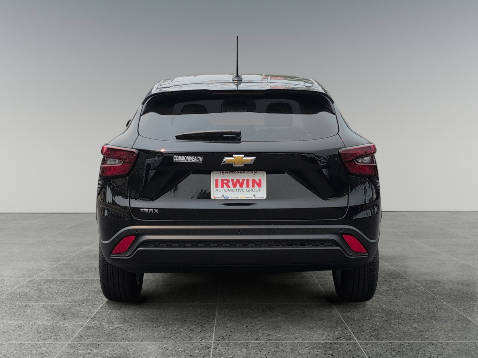 New 2026 Chevrolet Trax LS w/ LS Convenience Package FWD image 4