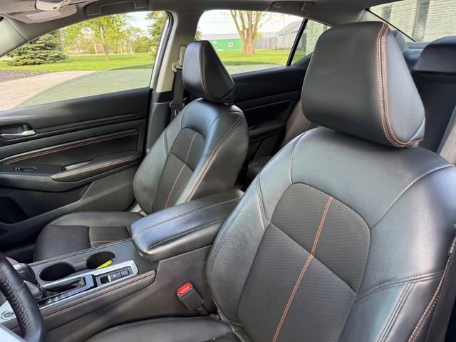 Used 2019 Nissan Altima 2.5 SR w/ SR Premium Package AWD/4WD image 5