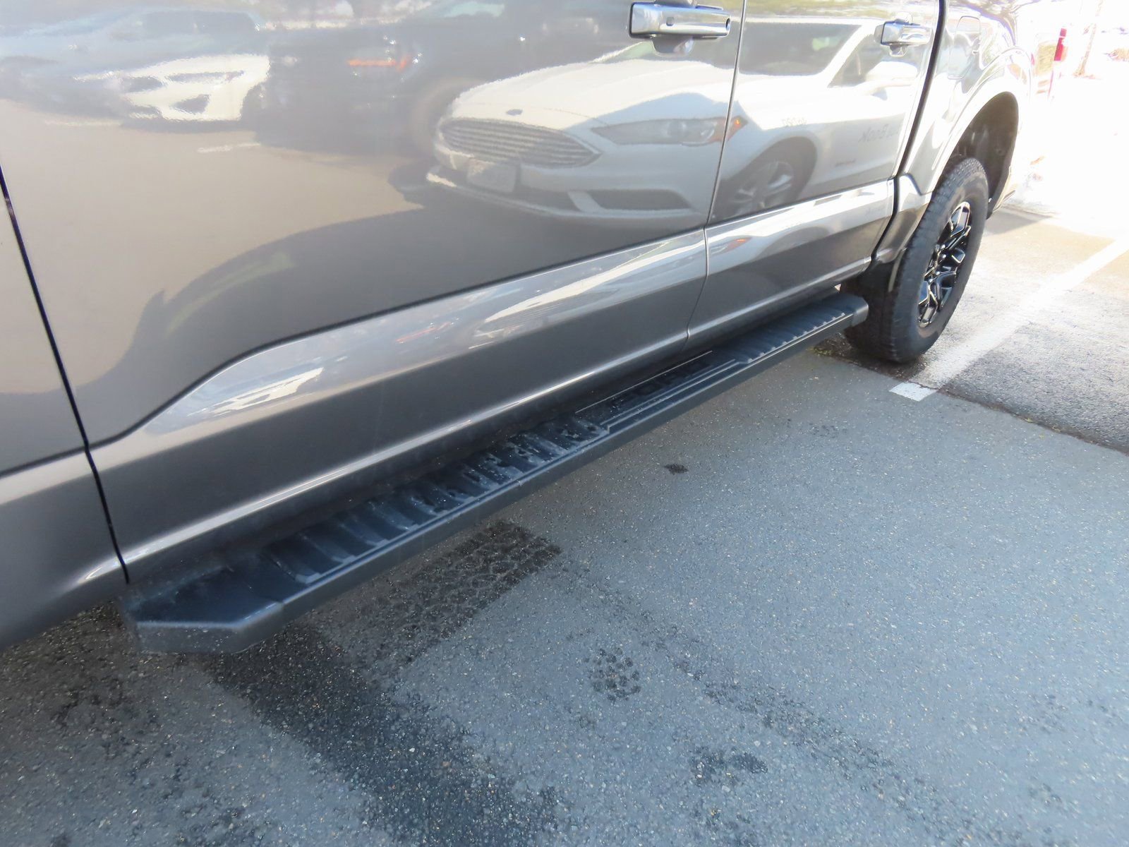 New 2026 Ford F150 XLT w/ Equipment Group 302A MID image 8