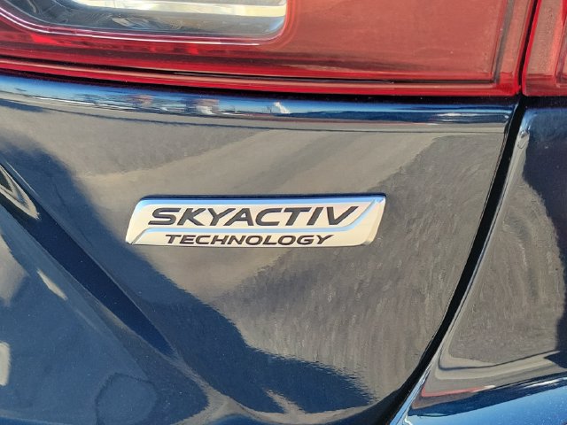 Used 2018 MAZDA MAZDA3 Sport w/ Preferred Equipment Package FWD image 28