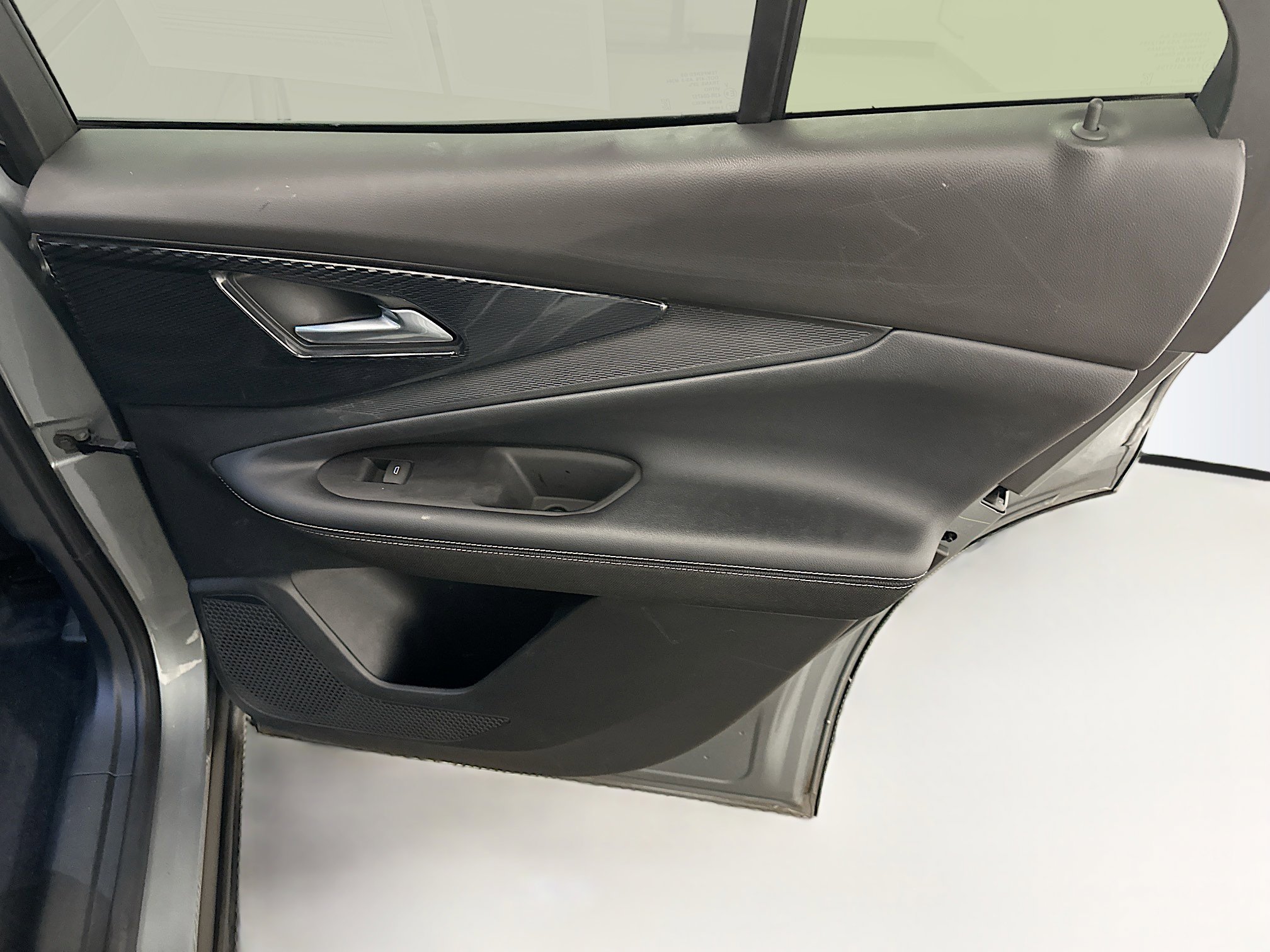 Used 2024 Chevrolet Blazer EV LT image 32