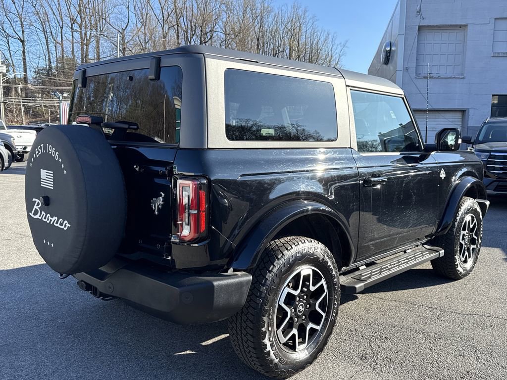 Used 2022 Ford Bronco Outer Banks image 17