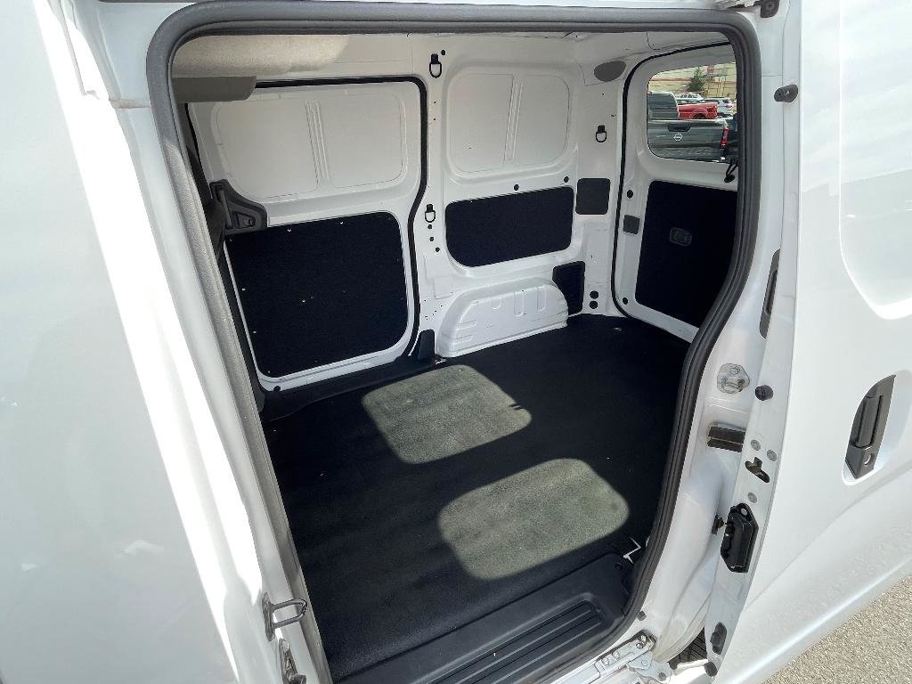 Used 2020 Nissan NV200 S w/ Back Door Glass Package FWD image 10