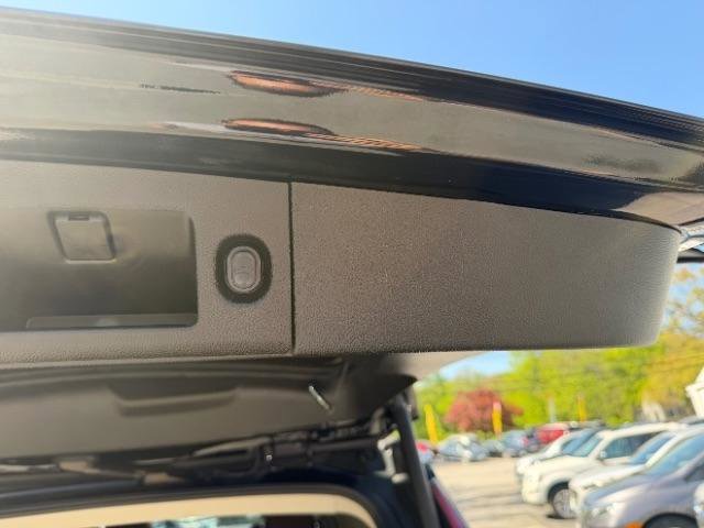 Used 2015 Cadillac Escalade ESV Premium AWD/4WD image 36