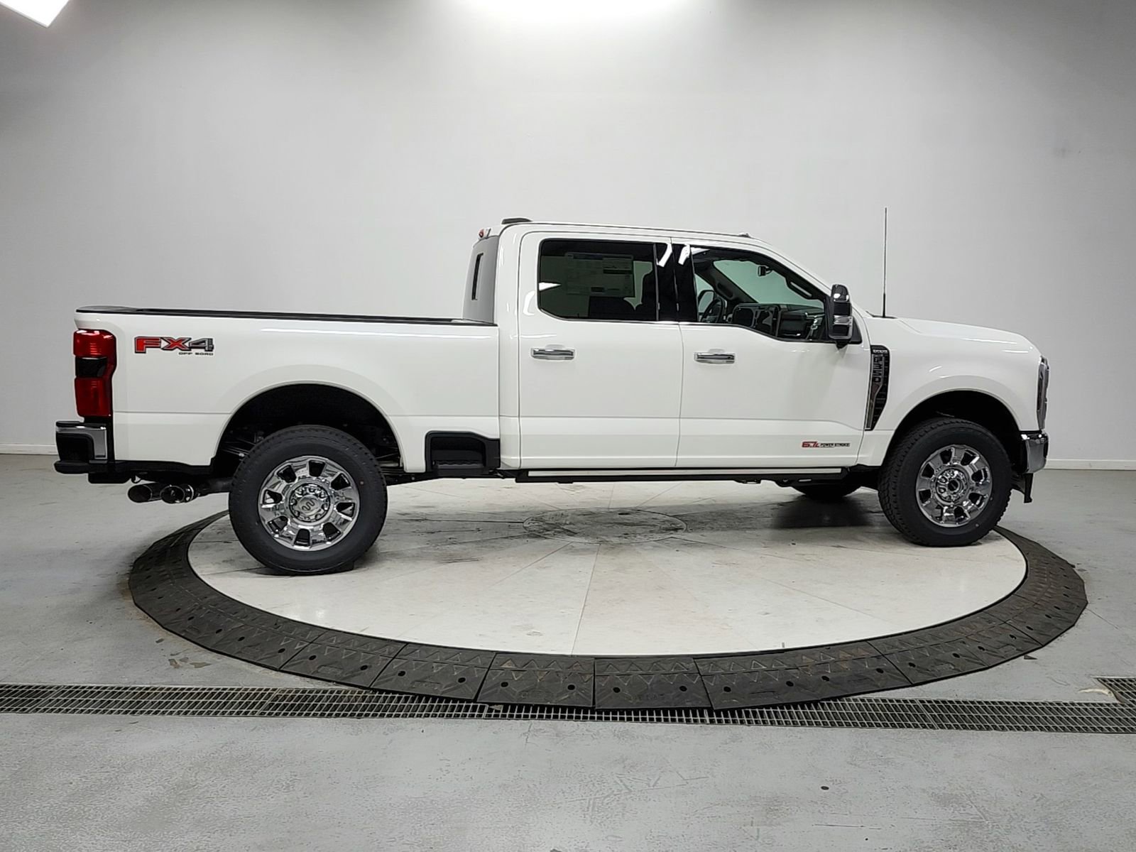 New 2026 Ford F350 King Ranch image 8