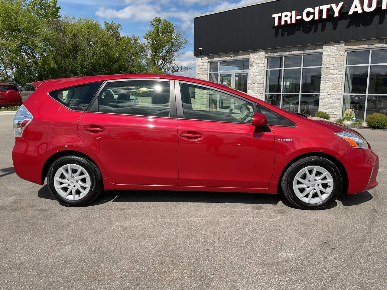 Used 2012 Toyota Prius V Three FWD image 9