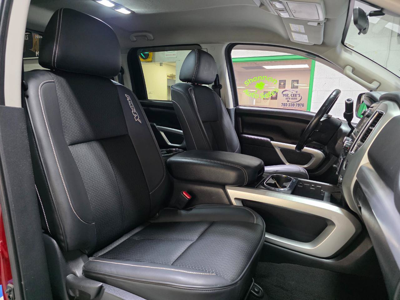 Used 2019 Nissan Titan PRO-4X AWD/4WD image 24