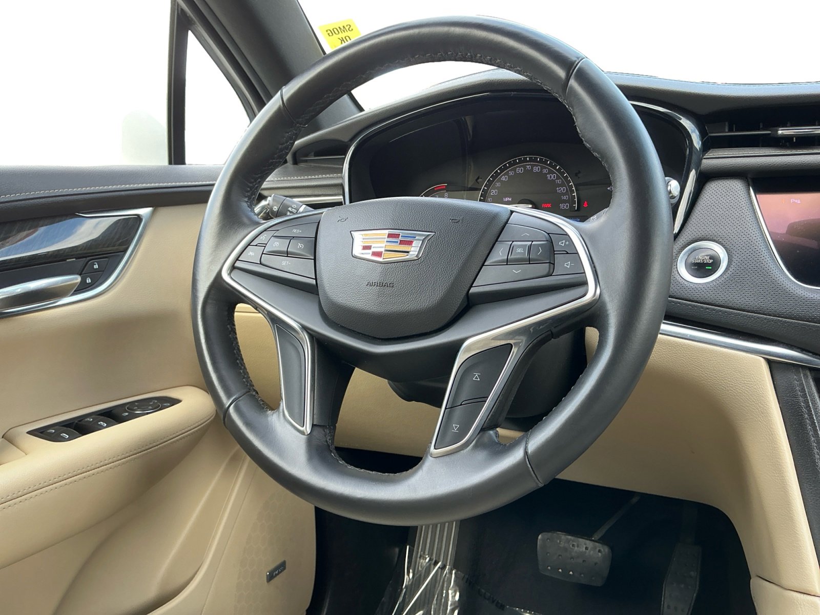 Used 2018 Cadillac XT5 FWD image 12