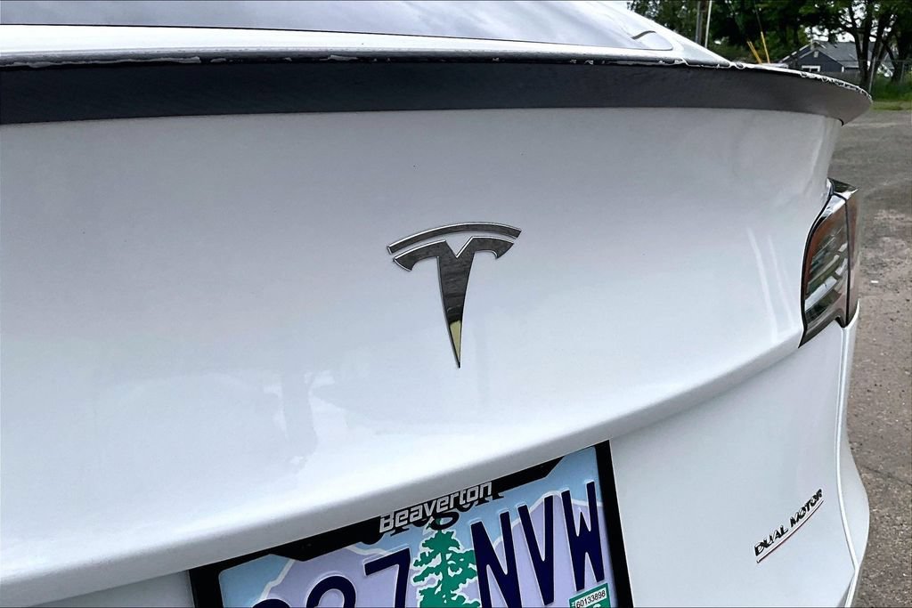 Used 2022 Tesla Model Y Performance AWD/4WD image 33