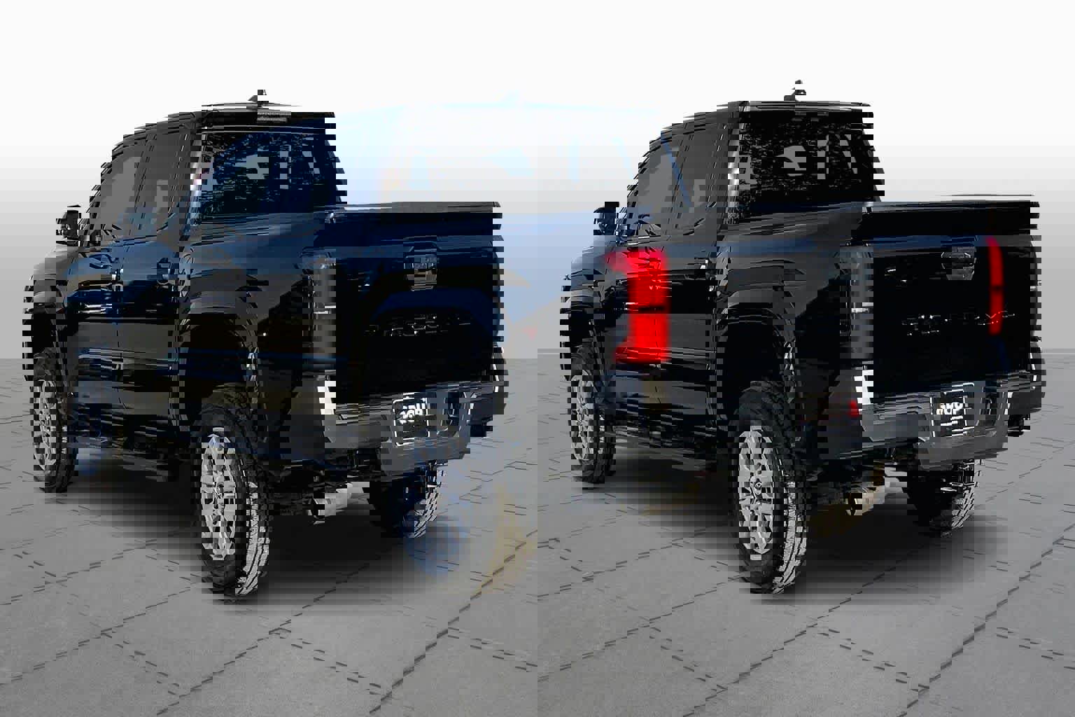 Used 2025 Toyota Tacoma SR image 10