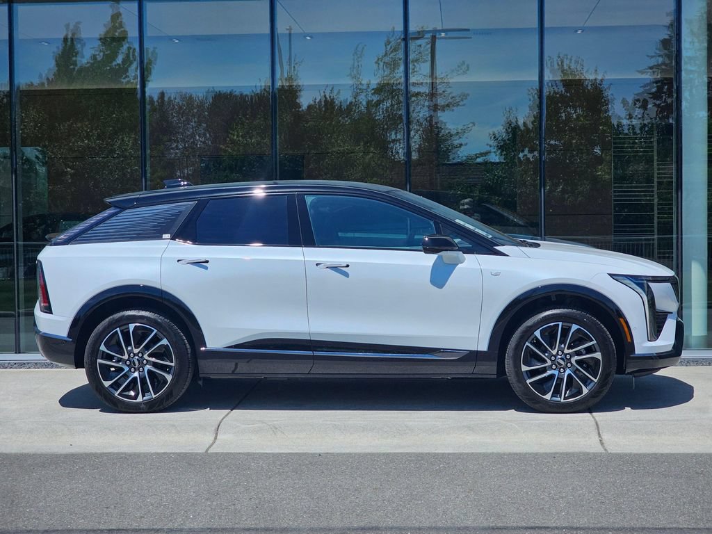 New 2026 Cadillac Optiq Sport 1 AWD/4WD image 6