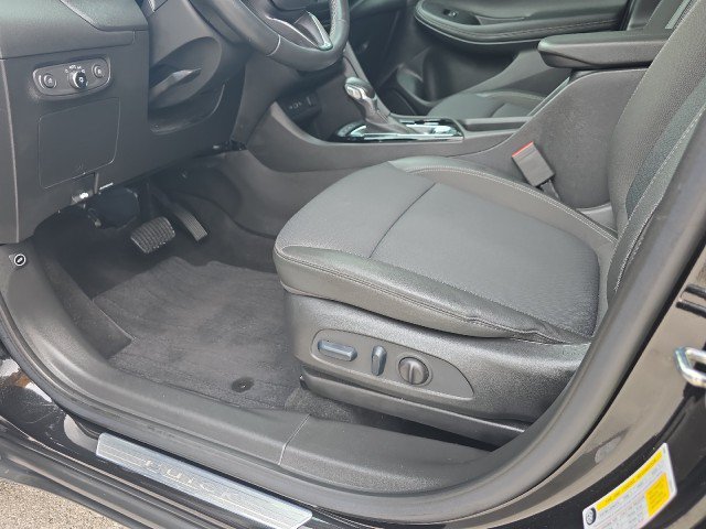 Used 2023 Buick Encore GX Select w/ Safety Package II AWD/4WD image 15