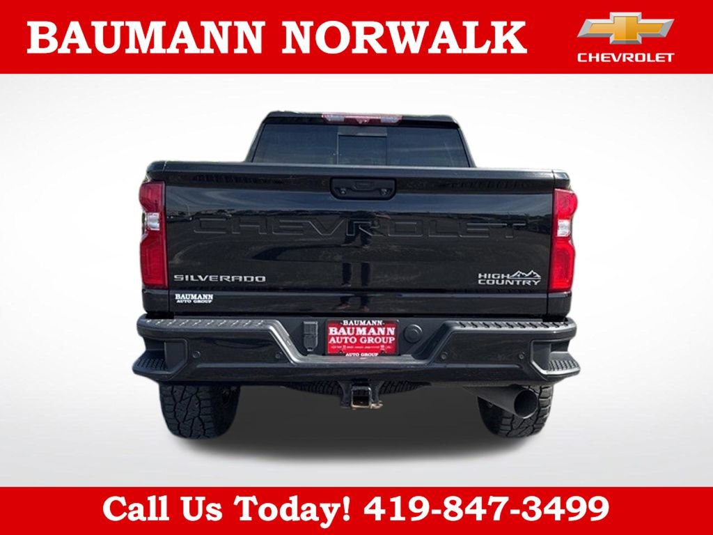 Used 2022 Chevrolet Silverado 2500 High Country w/ Z71 Off-Road Package AWD/4WD image 6