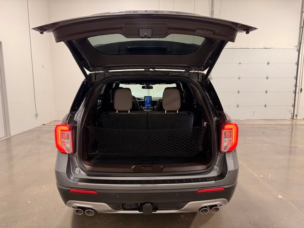 Used 2023 Ford Explorer King Ranch w/ Technology Package AWD/4WD image 9