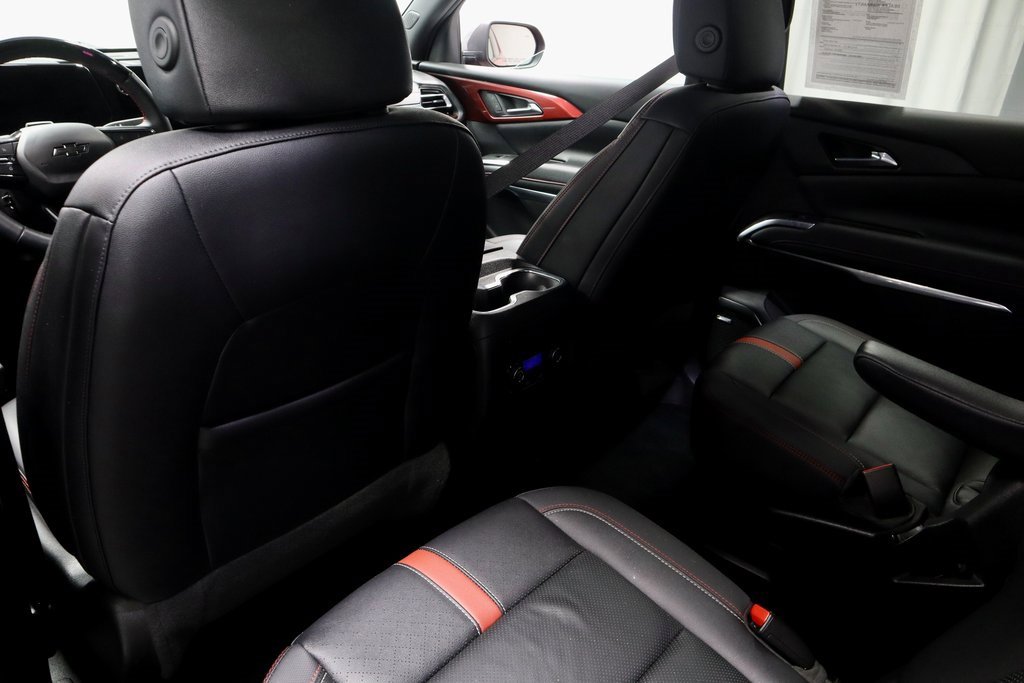 Used 2024 Chevrolet Traverse RS w/ LPO, Floor Liner Package image 22