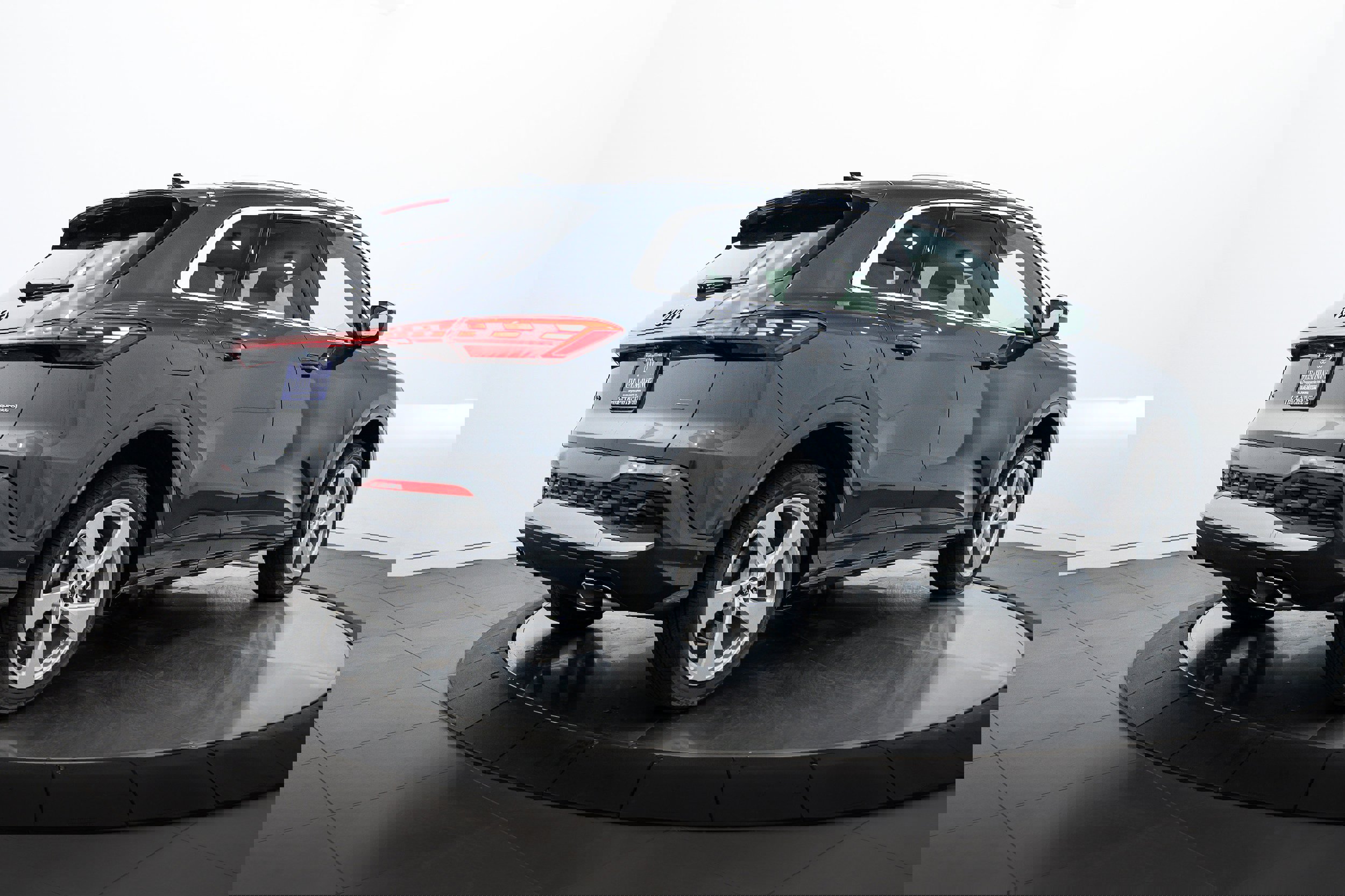 New 2025 Audi Q5 Premium Plus image 4