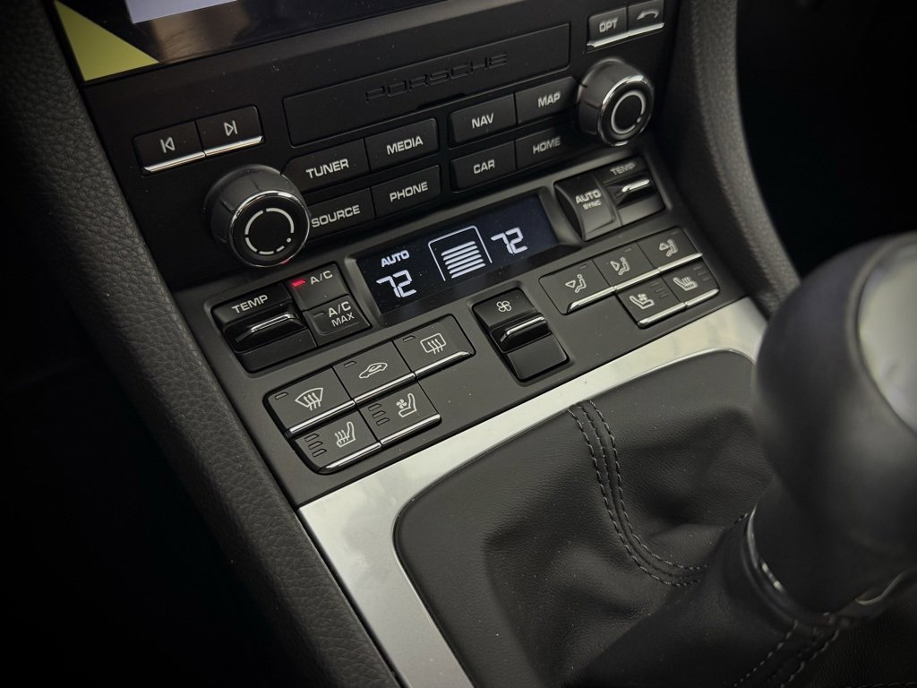 New 2024 Porsche 718 Boxster S image 25