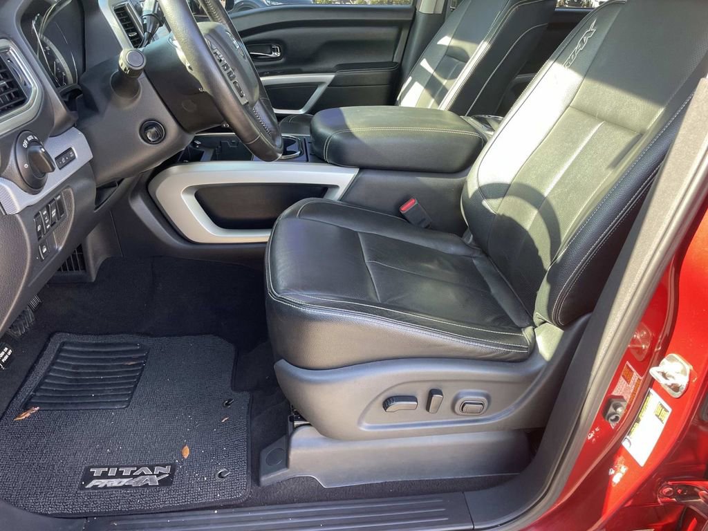 Used 2018 Nissan Titan PRO-4X w/ Pro-4x Convenience Package image 18