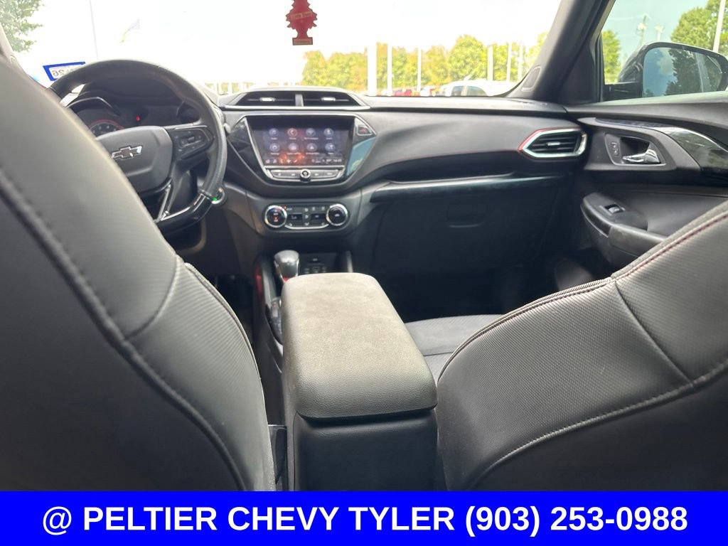 Used 2022 Chevrolet TrailBlazer RS w/ Sun and Liftgate Package FWD image 22